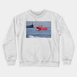 Colourful inshore fishing coble Crewneck Sweatshirt